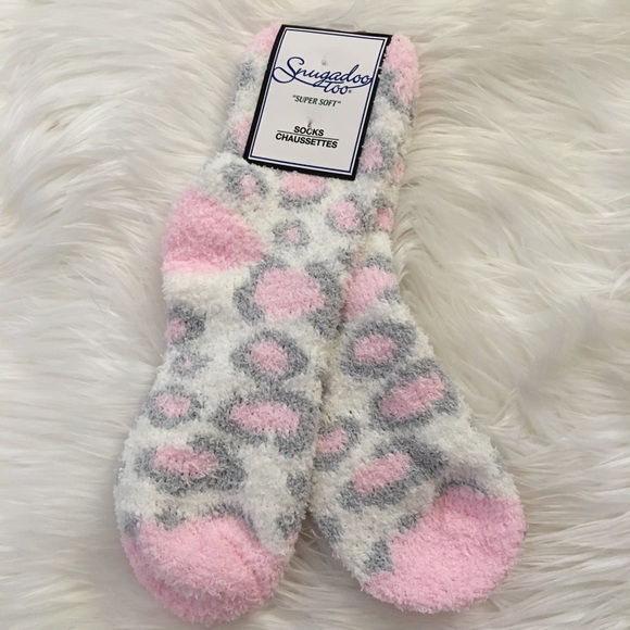 $3 Pink snow leopard socks soft fluffy gray white - Picture 4 of 7